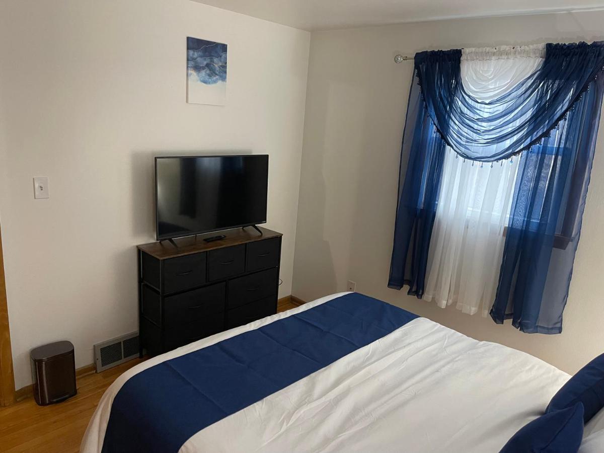 Апартаменти Elite Casa Collection -Free Coffee, Parking, And Wi-Fi Мілвокі Екстер'єр фото
